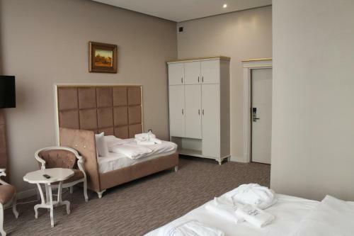Grand Sapphire Hotel