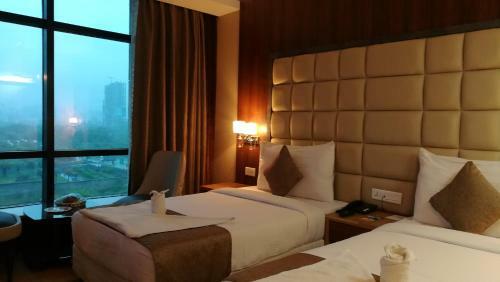 Hotel Hide Away Suites