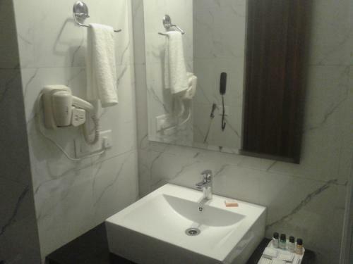 Hotel Hide Away Suites
