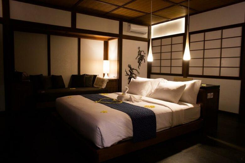 Hotel Suarapura Resort & Spa