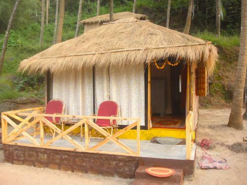 Hotel Krishna Paradise Beach Resort