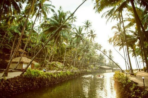 Hotel Krishna Paradise Beach Resort