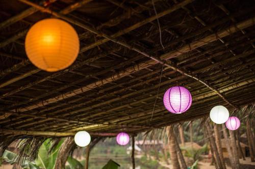 Hotel Krishna Paradise Beach Resort
