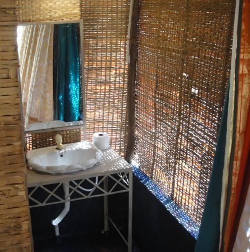 Hotel Krishna Paradise Beach Resort