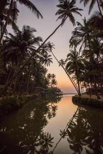 Hotel Krishna Paradise Beach Resort