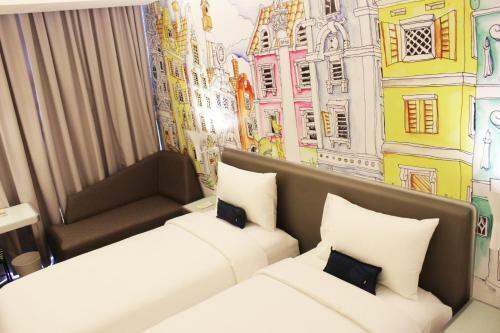 Yello Hotel Harmoni