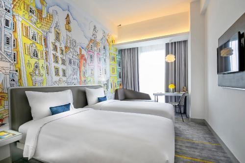 Yello Hotel Harmoni