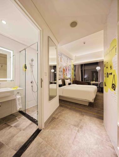 Yello Hotel Harmoni