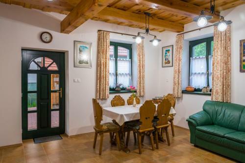 T�nd�rgy�ngye Apartmanh�z