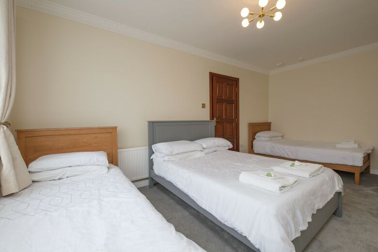 Four Seasons B&B