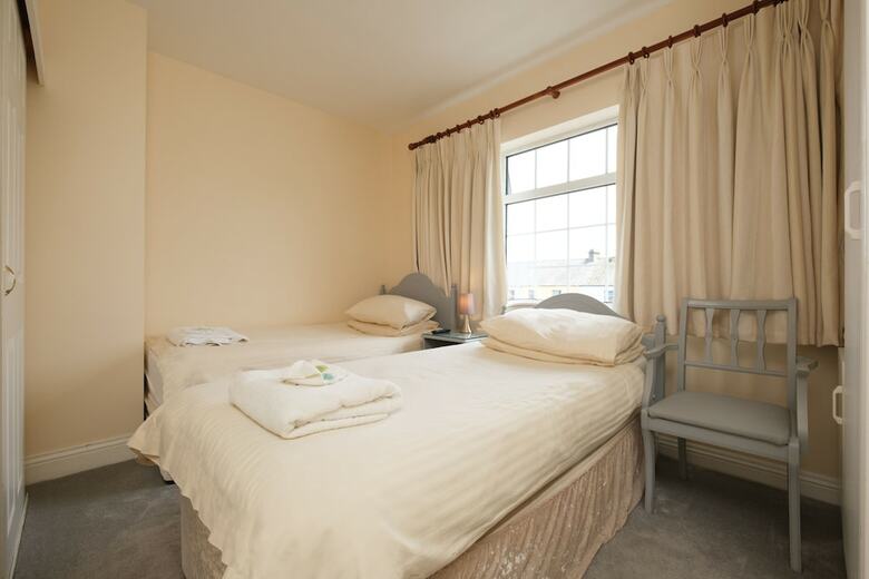 Four Seasons B&B