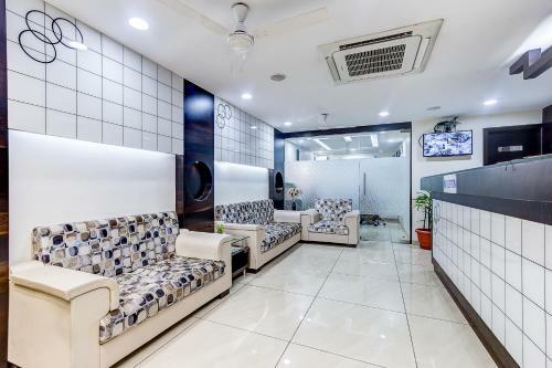 Hotel Treebo Daksh Residency