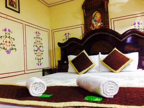 Bed & Breakfast Khandaka Mahal - A Heritage Hotel