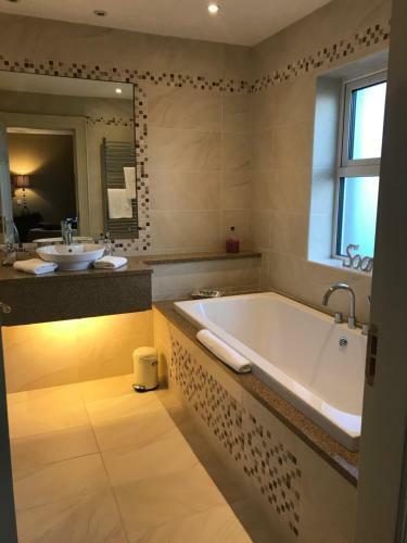 Hotel St Kyrans Country House & Restaurant