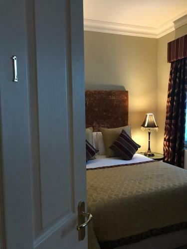 Hotel St Kyrans Country House & Restaurant