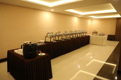 Hotel The Thangam Grand