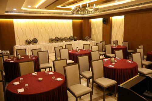 Hotel The Thangam Grand
