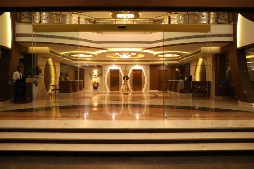Hotel The Thangam Grand