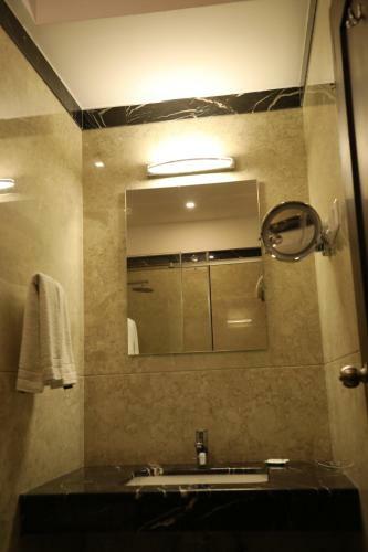 Hotel The Thangam Grand
