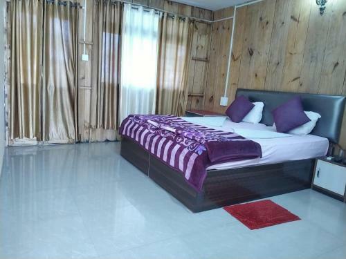 Hostal Avelina Guest House