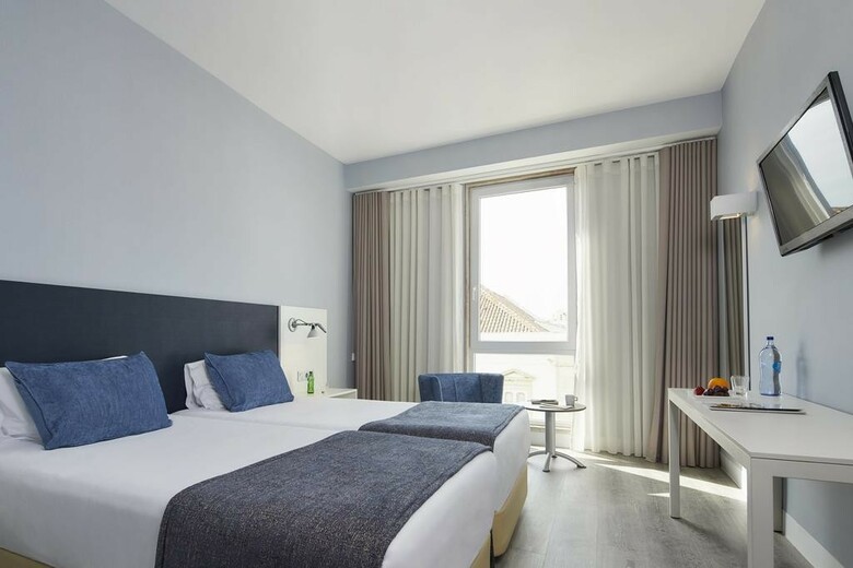 Hotel Faro & Beach Club