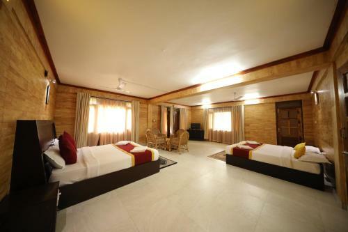 Hotel Bamboo Creek Resort