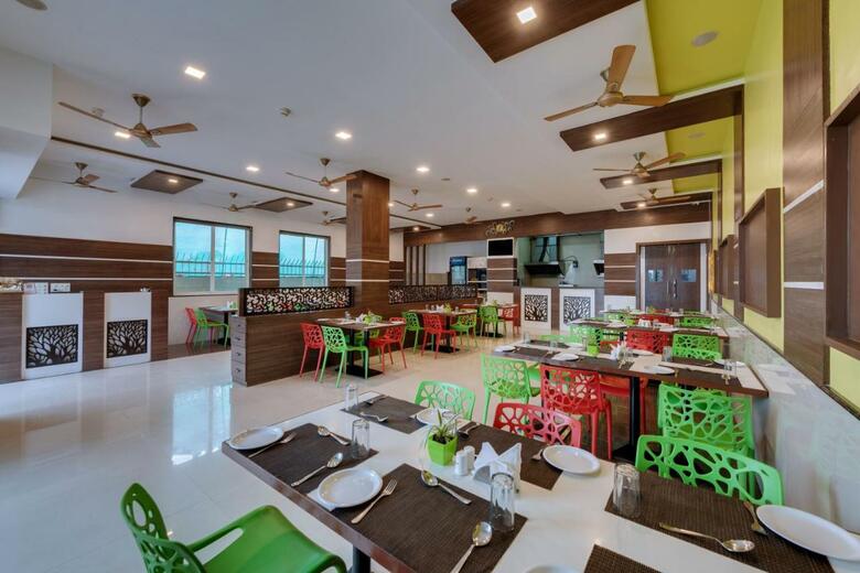 Hotel Vits Sagar Plaza, Pune Chakan