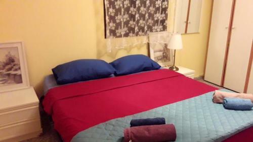 Hostal Lesanel - Guest House