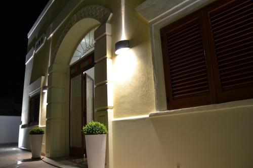 Hostal Affittacamere Torre Lapillo