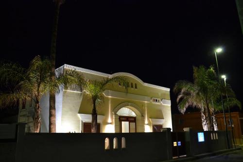 Hostal Affittacamere Torre Lapillo
