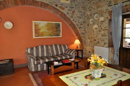 Agroturismo Tenuta Poggetti E Santa Laura