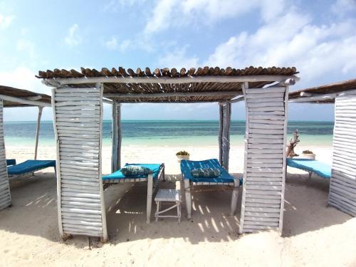 Malaika Beach Villas
