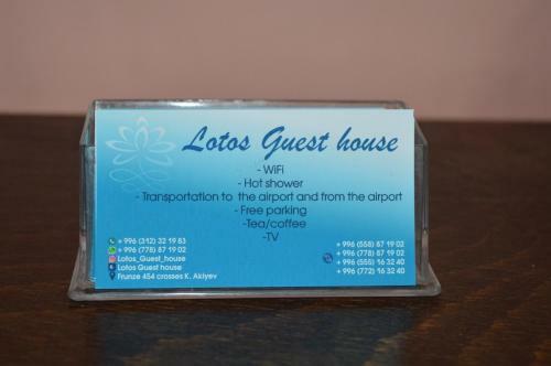 Hostal Lotos Guest House