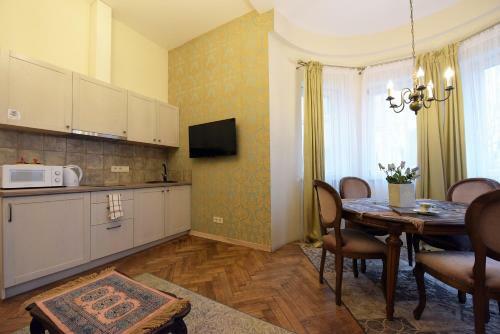 Hostal Kubu Guest House