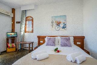 Hotel Folia Studios Apts
