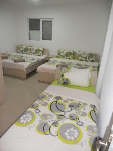 Apartments Gjoce