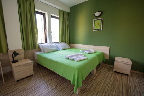 Theatre Apartments