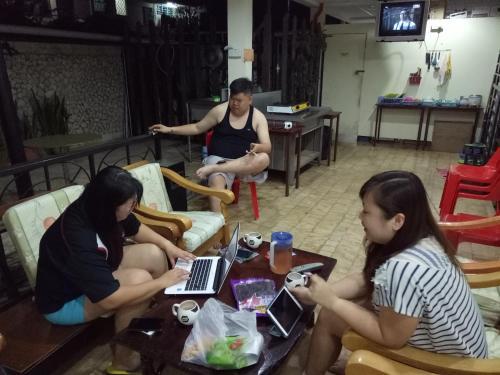 Hostal House11