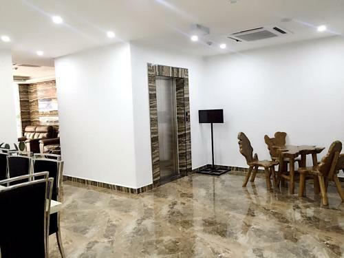 Fan Holiday Hotel