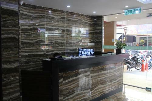Fan Holiday Hotel