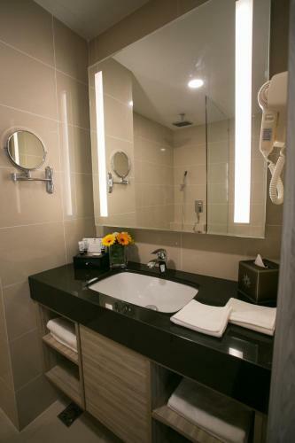 V8 Hotel Johor Bahru