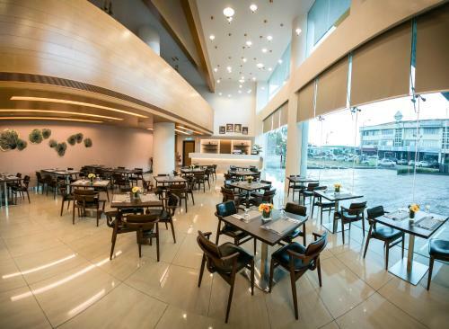 V8 Hotel Johor Bahru