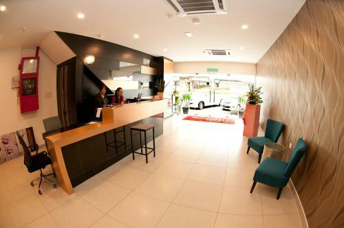 Hotel Cheqinn