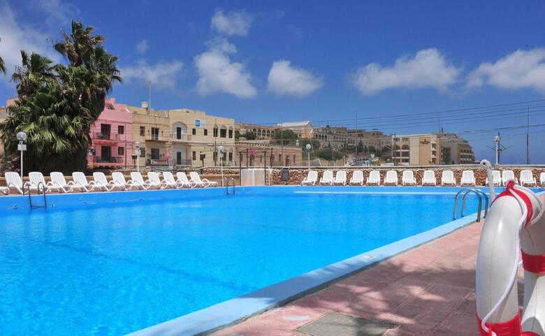 Beach Garden Hotel