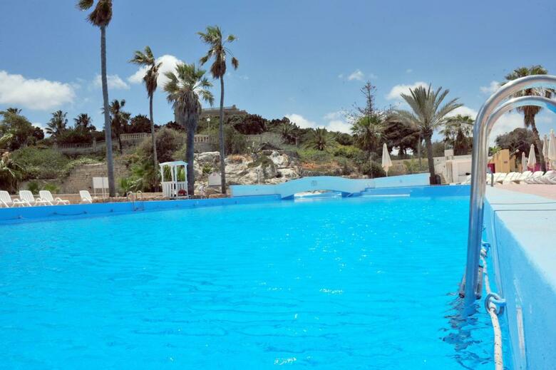 Beach Garden Hotel