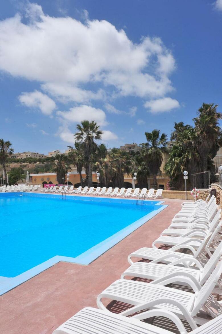 Beach Garden Hotel