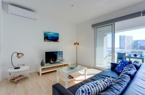 Apartment With Stunning Seaviews