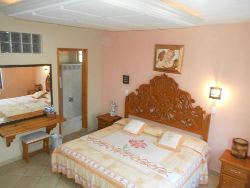 Albergue Hostal �ngeles Bed And Breakfast