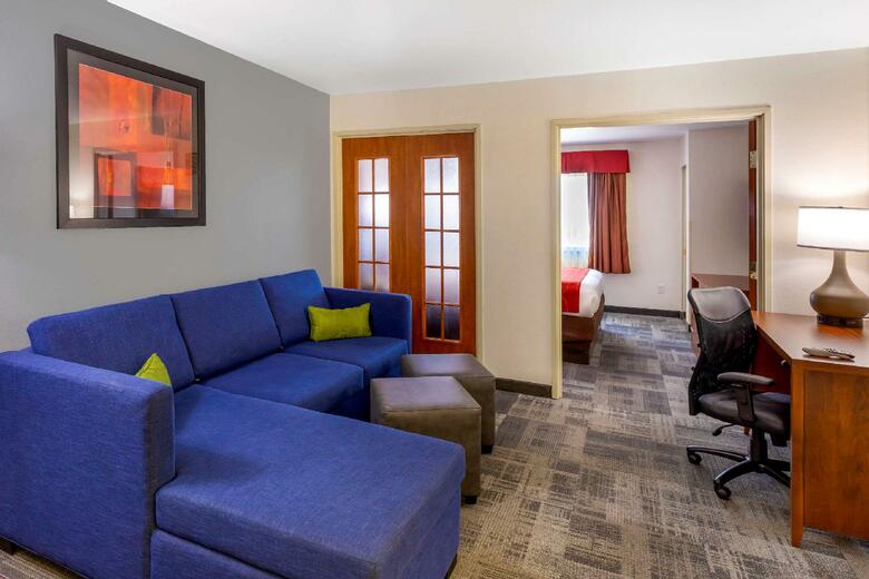 Hotel Quality Suites Tech Center South