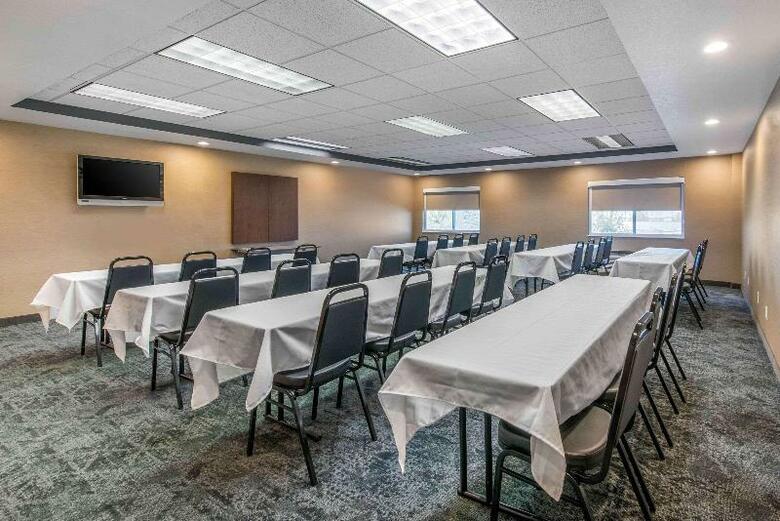 Hotel Quality Suites Tech Center South